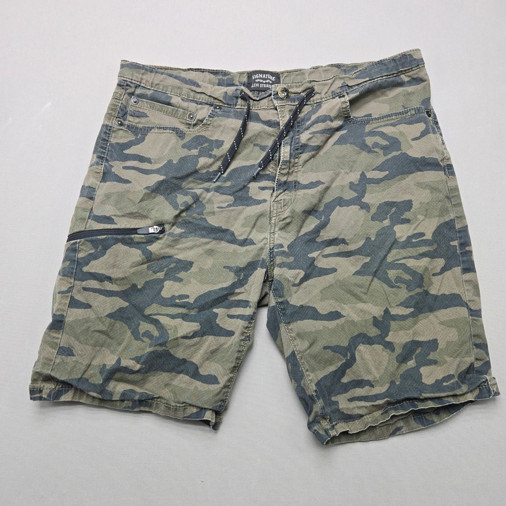 Signature Levi Strauss Shorts Camo Drawstring Cargo Green Mens Size 36 Regular